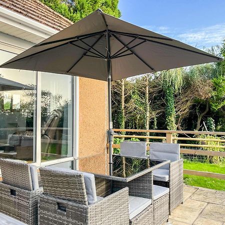 The Lockett Wonderful Large Bungalow Plympton, Plymouth Free Parking By Staystaycations מראה חיצוני תמונה