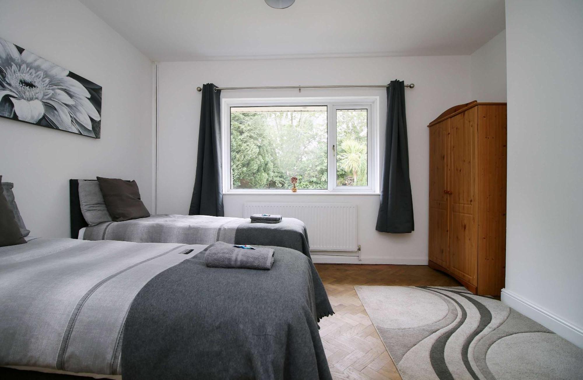 The Lockett Wonderful Large Bungalow Plympton, Plymouth Free Parking By Staystaycations מראה חיצוני תמונה