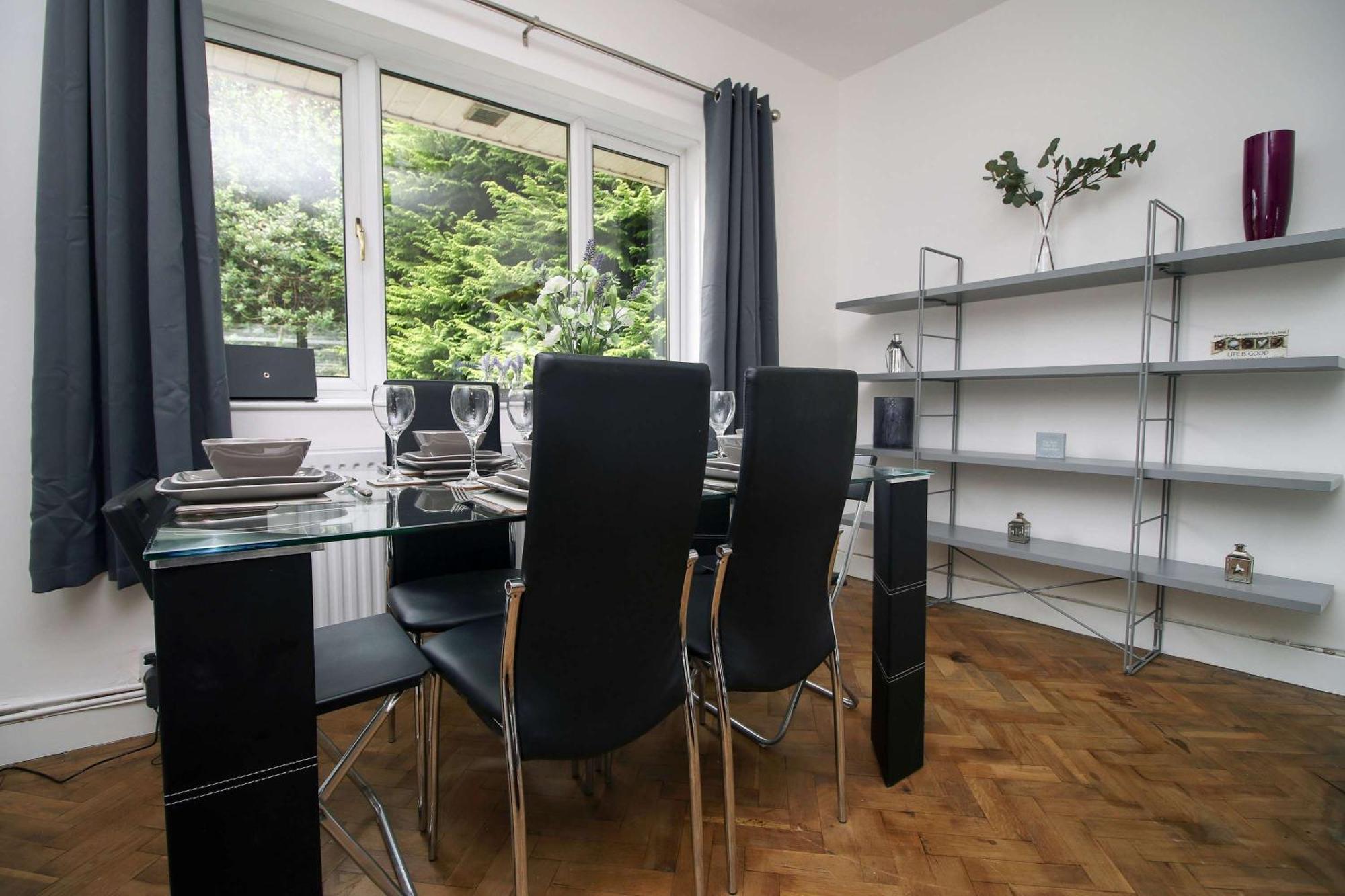 The Lockett Wonderful Large Bungalow Plympton, Plymouth Free Parking By Staystaycations מראה חיצוני תמונה